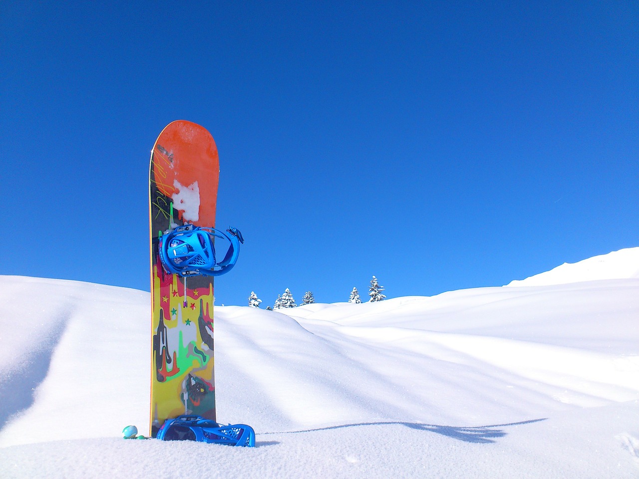 Na jakie parametry warto zwrócić uwagę przy wyborze deski snowboardowej?