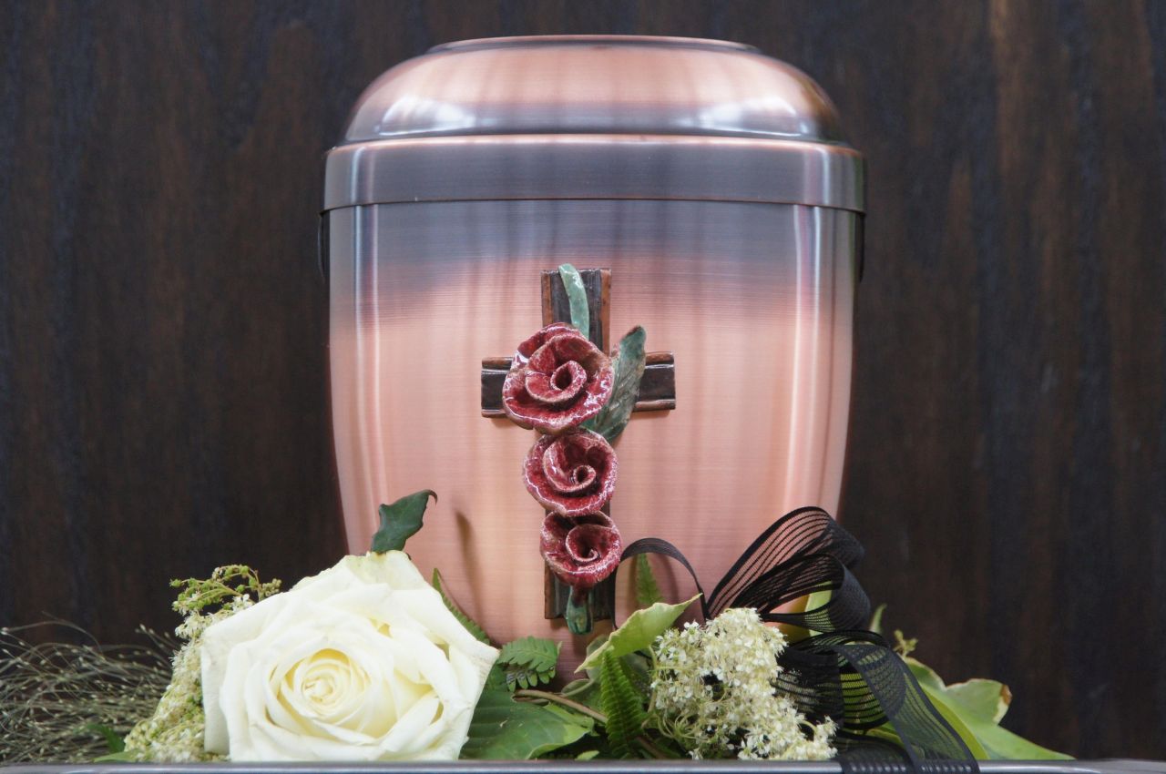 Czy kremacja jest tańsza niż tradycyjny pochówek?